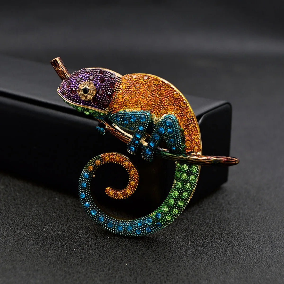 Women's Animal Brooch Jewelry Accessory for Date, Party, Festival Gifts